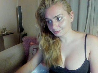 Live sex webcam photo for SaskiaDoll #229474592