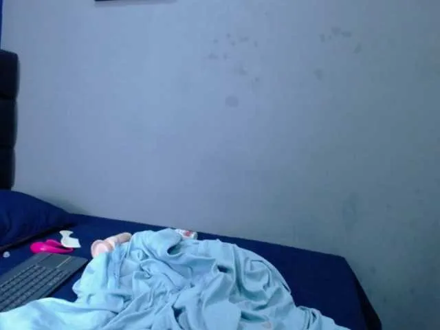 Live sex webcam photo for Sassha-love #275465497