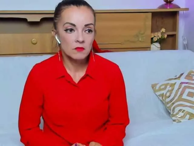 Live sex webcam photo for Sassy007 #275905093