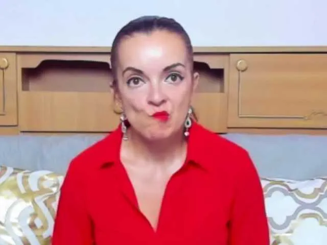Live sex webcam photo for Sassy007 #276153205