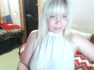 Live sex webcam photo for Savan35na #162790695