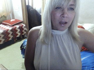 Live sex webcam photo for Savan35na #184785534