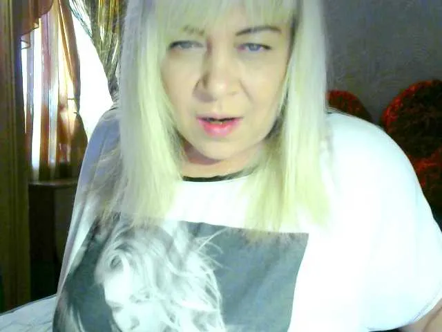 Live sex webcam photo for Savan35na #290964112