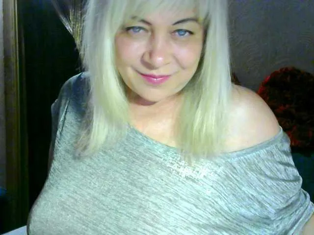 Live sex webcam photo for Savan35na #291052597