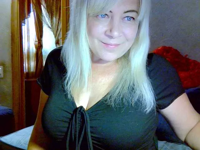 Live sex webcam photo for Savan35na #291674706