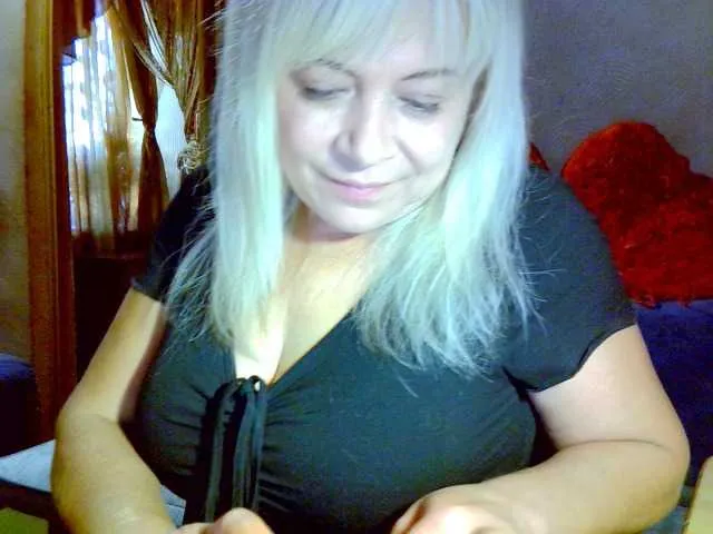 Live sex webcam photo for Savan35na #291924829