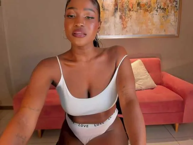 Live sex webcam photo for SavannahStorm #289224126