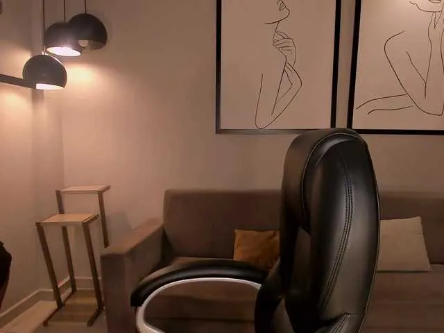 Live sex webcam photo for SavannahStorm #292068898