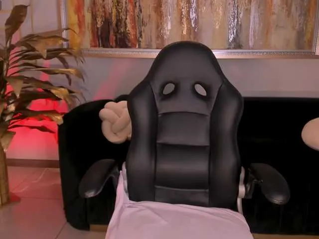 Live sex webcam photo for SavannahStorm #292162071