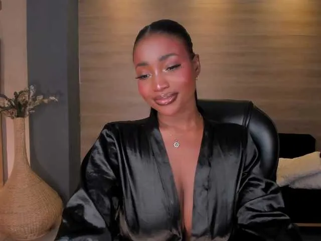 Live sex webcam photo for SavannahStorm #292330741