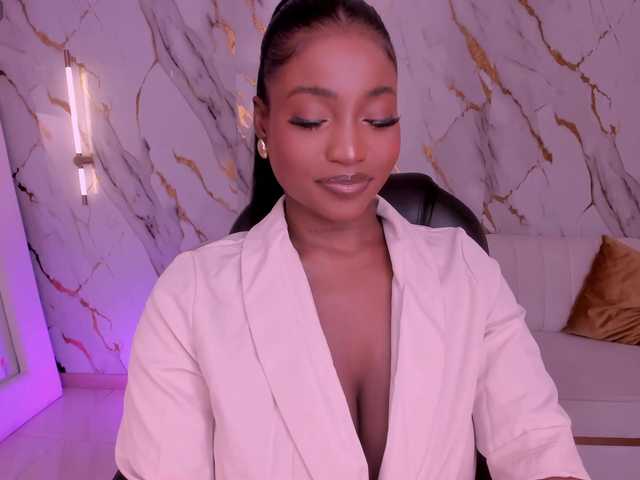 Live sex webcam photo for SavannahStorm #292430888