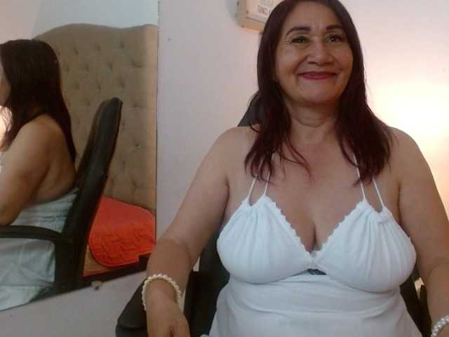 Live sex webcam photo for Savannahh #278207917