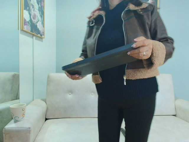 Live sex webcam photo for Savannahh #291714299