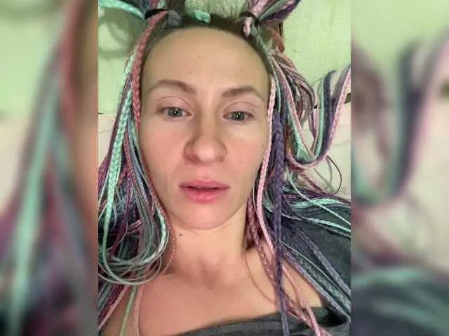 Live sex webcam photo for Saveta #290833525