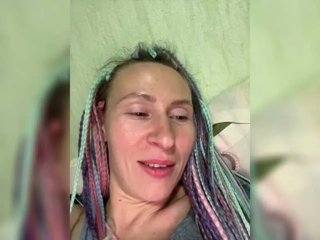 Live sex webcam photo for Saveta #290836335
