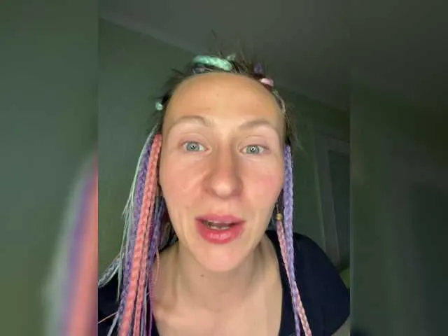 Live sex webcam photo for Saveta #290878784