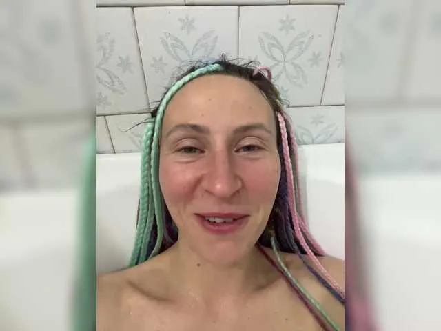 Live sex webcam photo for Saveta #290896491