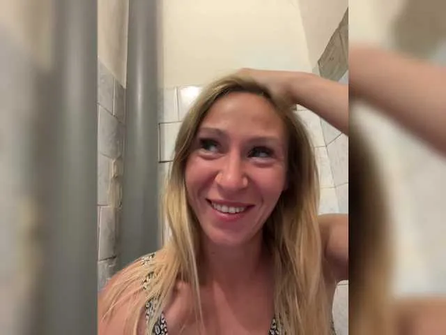 Live sex webcam photo for Saveta #291512589