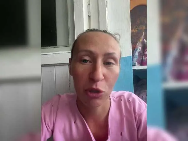 Live sex webcam photo for Saveta #291726912
