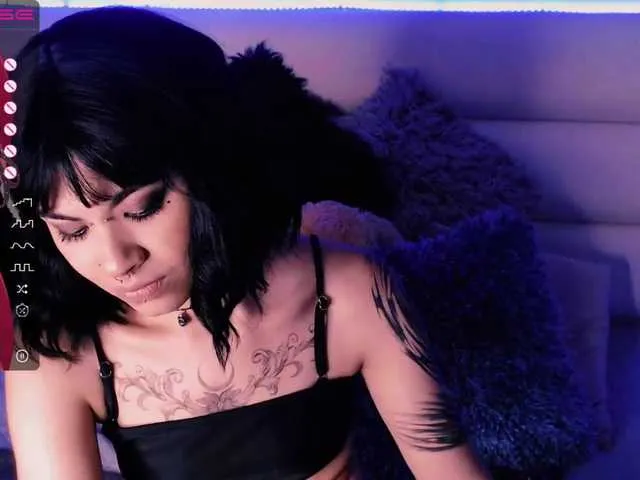 Live sex webcam photo for Scarlatta-Sno #274276043