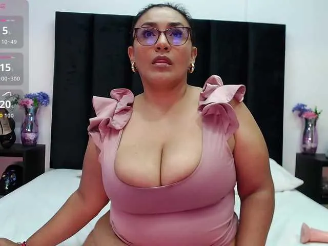 Live sex webcam photo for Scarlet-Ray #291700687