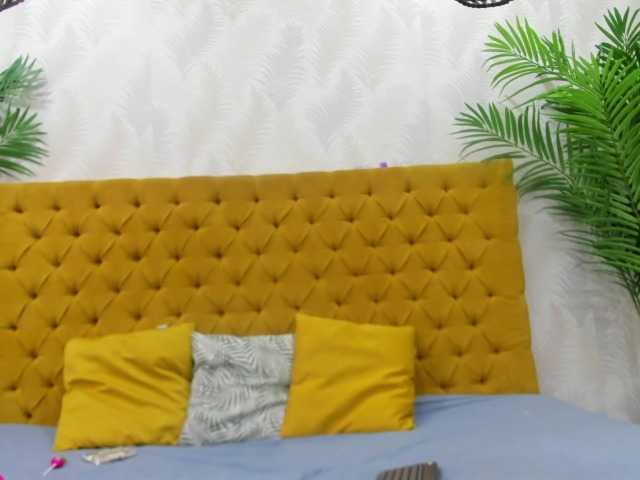 Live sex webcam photo for Scarlet-Thomp #274094631