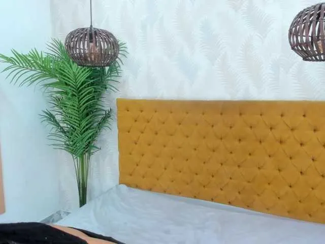 Live sex webcam photo for Scarlet-Thomp #274628630