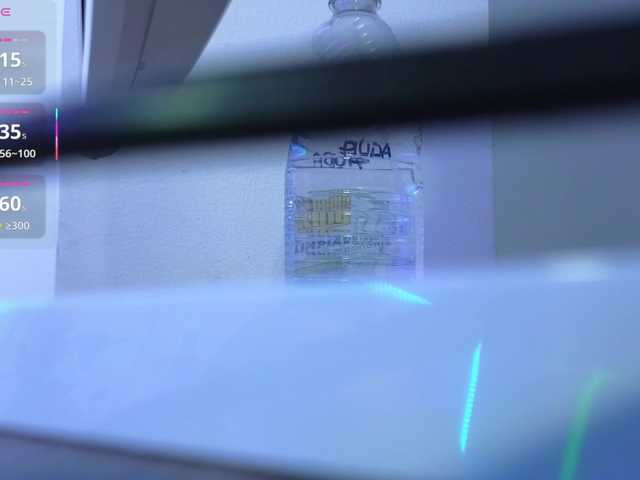 Live sex webcam photo for ScarletDesire #292254492