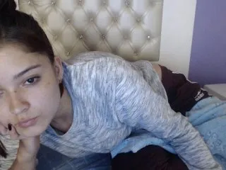 Live sex webcam photo for ScarletHunt #127975732