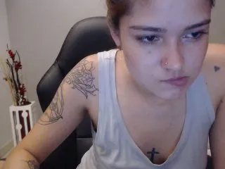 Live sex webcam photo for ScarletHunt #132319849
