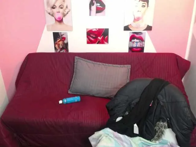 Live sex webcam photo for ScarletMorg-1 #273861790