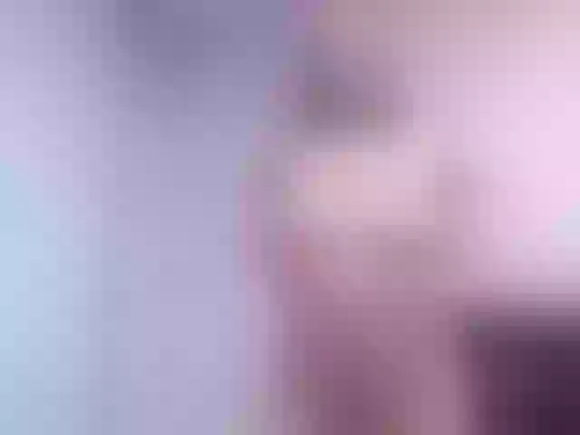 Live sex webcam photo for ScarletQueen #272534213