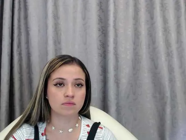 Live sex webcam photo for ScarletQueen #273035747