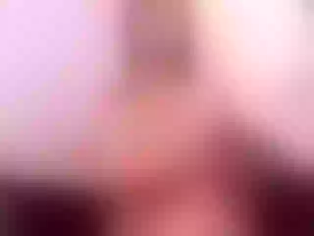 Live sex webcam photo for ScarletQueen #273352415
