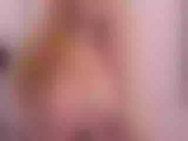 Live sex webcam photo for ScarletRos3 #278279006
