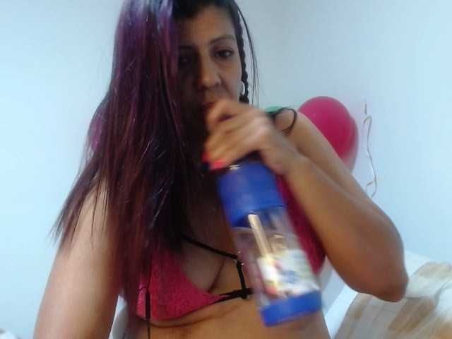 Live sex webcam photo for Scarleth-wet #272732235