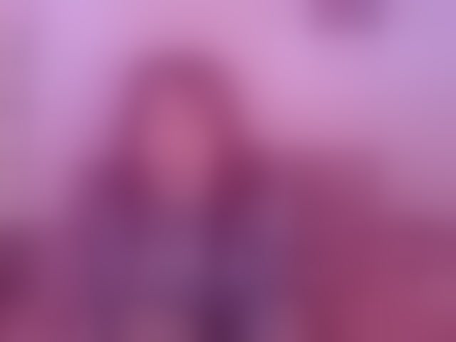 Live sex webcam photo for ScarlethHot1 #294213575