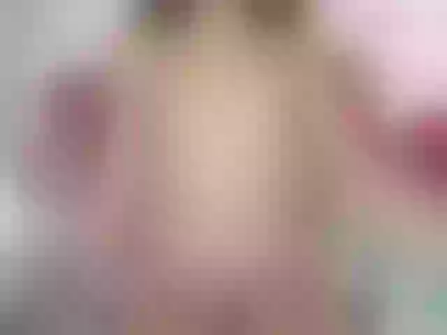 Live sex webcam photo for Scarlett- #277404186