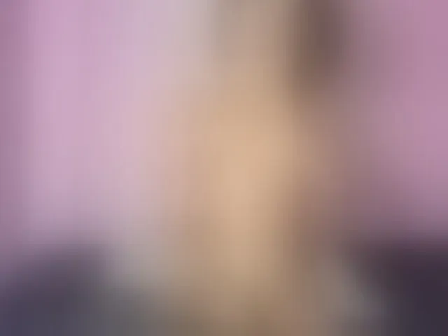 Live sex webcam photo for Scarlett- #277733401