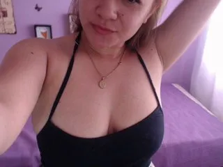 Live sex webcam photo for Scarlett8 #167489987