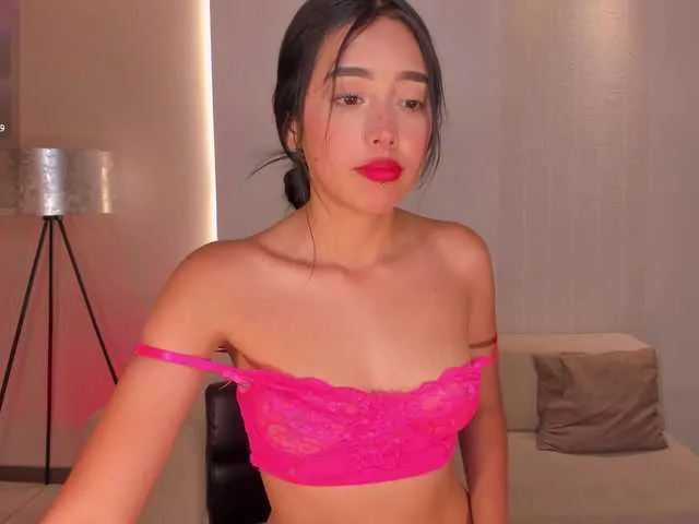 Live sex webcam photo for ScarlettBlaze #292284643