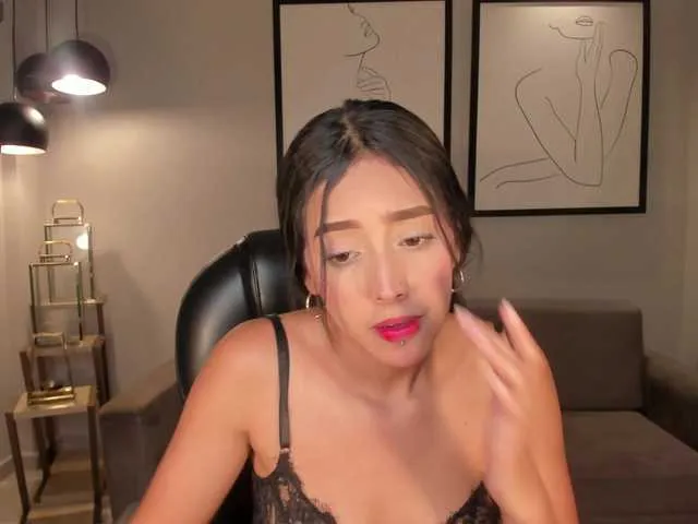 Live sex webcam photo for ScarlettBlaze #292567163