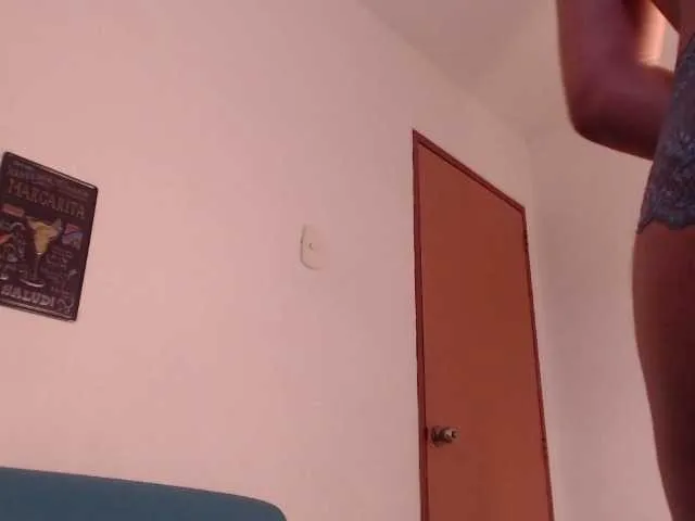 Live sex webcam photo for ScarlettIvano #272085963