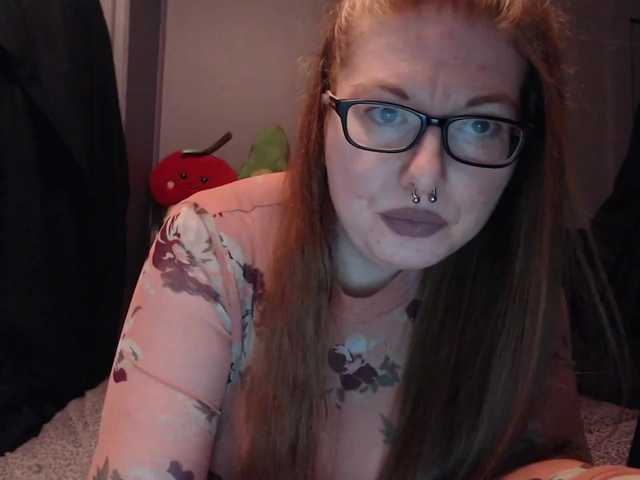 Live sex webcam photo for ScarlettJade #274382635