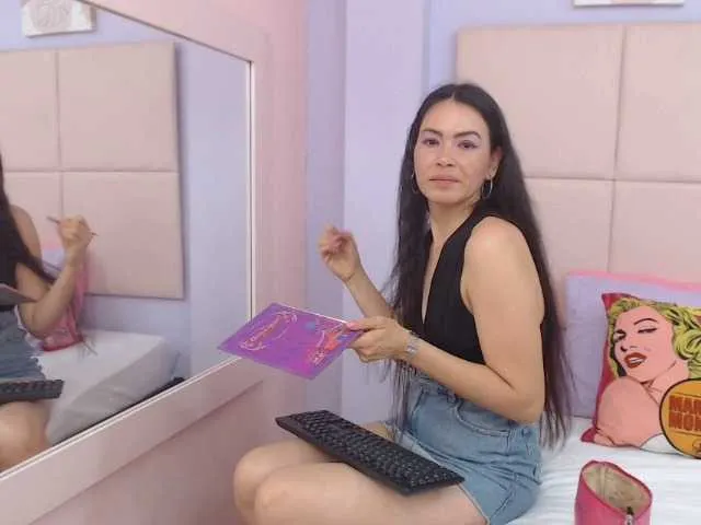 Live sex webcam photo for ScarlettPretty #276731821