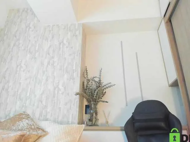 Live sex webcam photo for ScarlettSugar #291455083