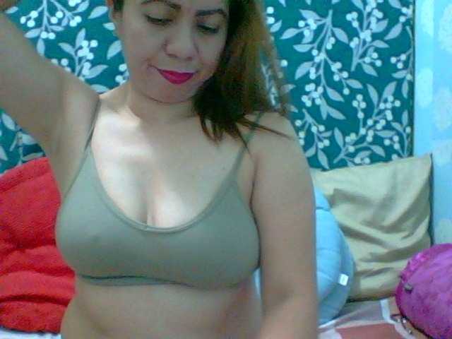 Live sex webcam photo for Scarletteb #272834798