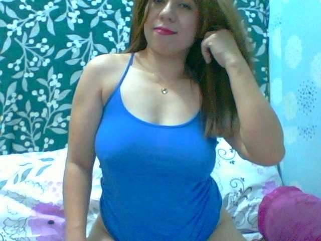 Live sex webcam photo for Scarletteb #272912403