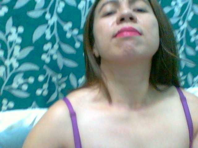 Live sex webcam photo for Scarletteb #274325057