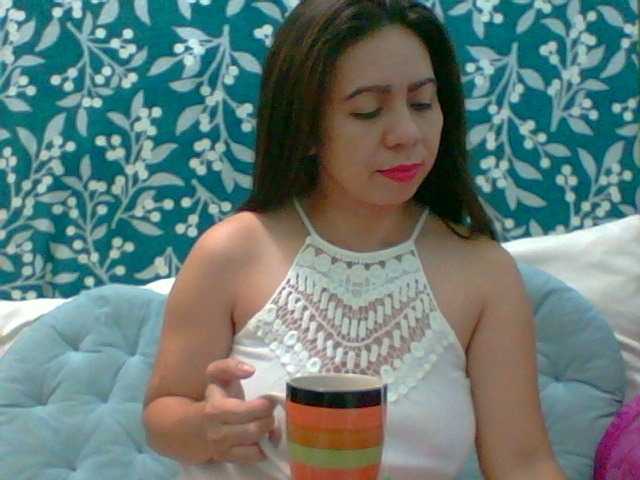 Live sex webcam photo for Scarletteb #274347480